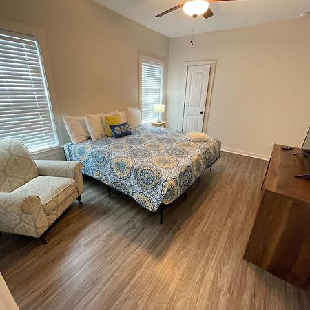 פנסקולה Beach Flow Bungalow-Mins To Downtown-Dining-Base מראה חיצוני תמונה