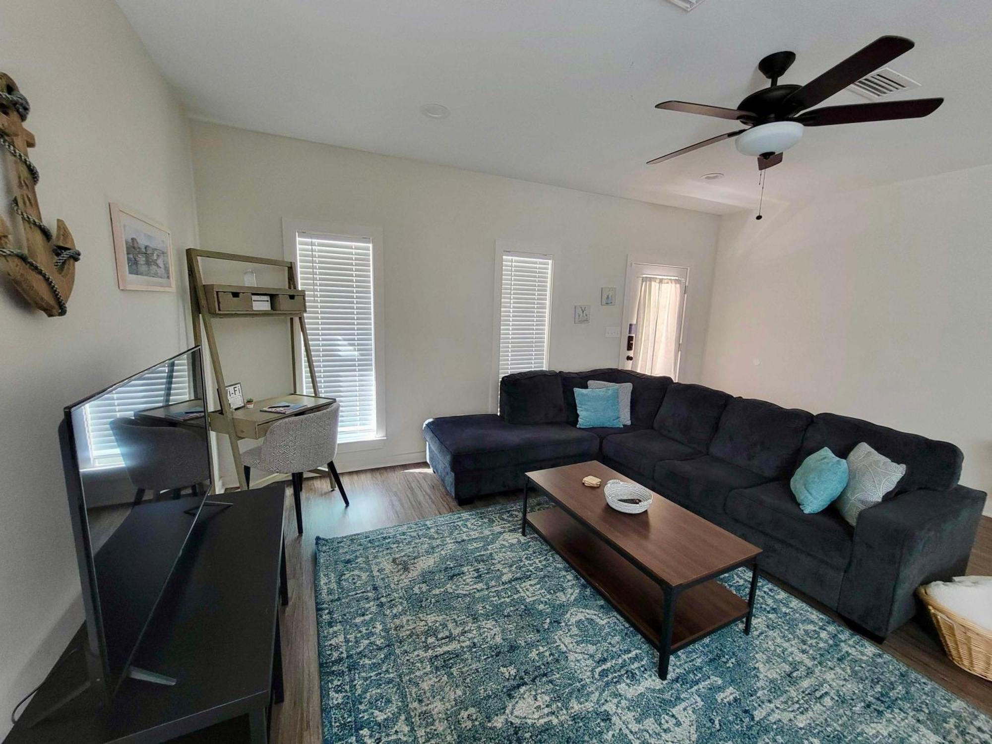 פנסקולה Beach Flow Bungalow-Mins To Downtown-Dining-Base מראה חיצוני תמונה