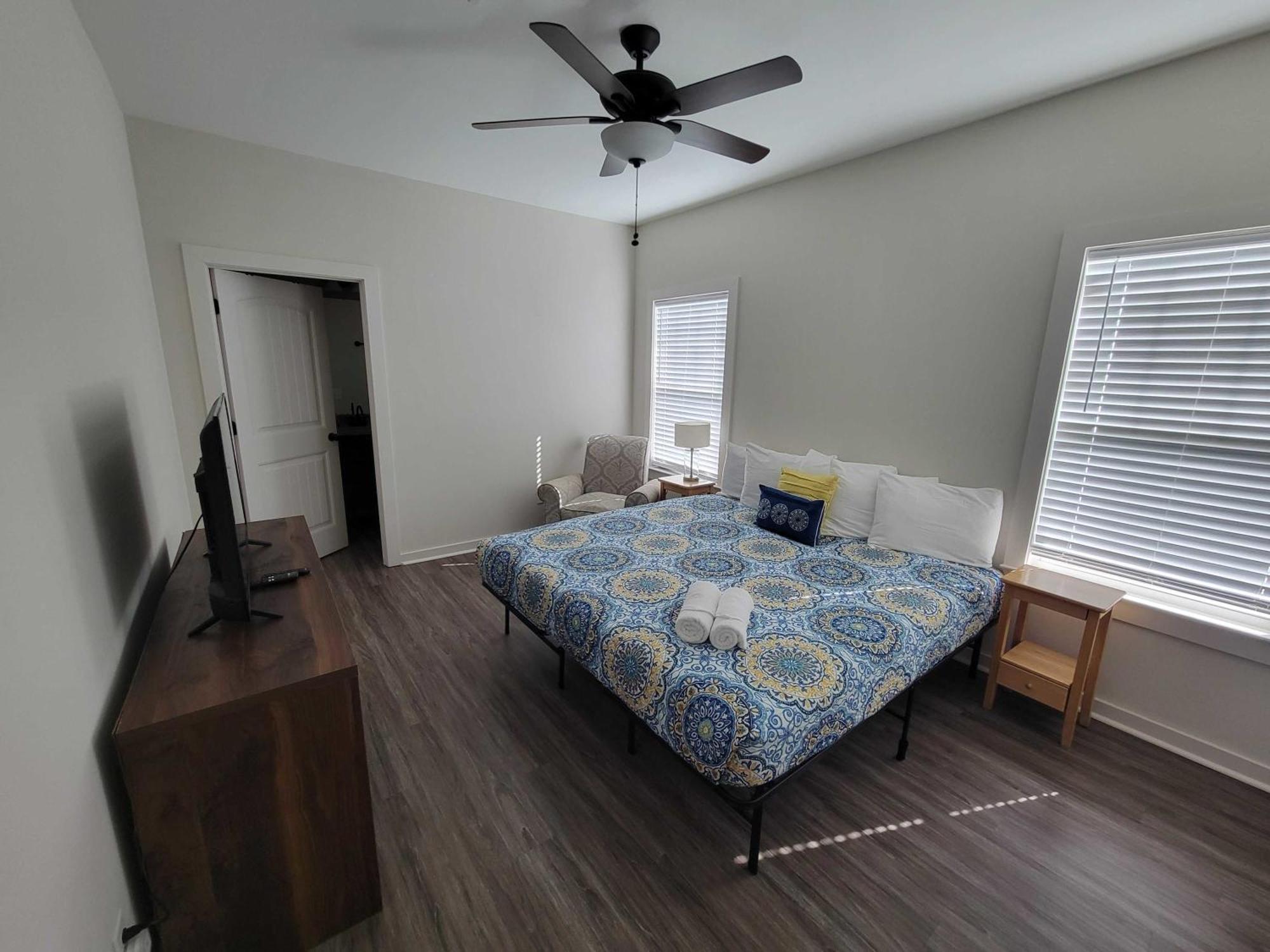 פנסקולה Beach Flow Bungalow-Mins To Downtown-Dining-Base מראה חיצוני תמונה