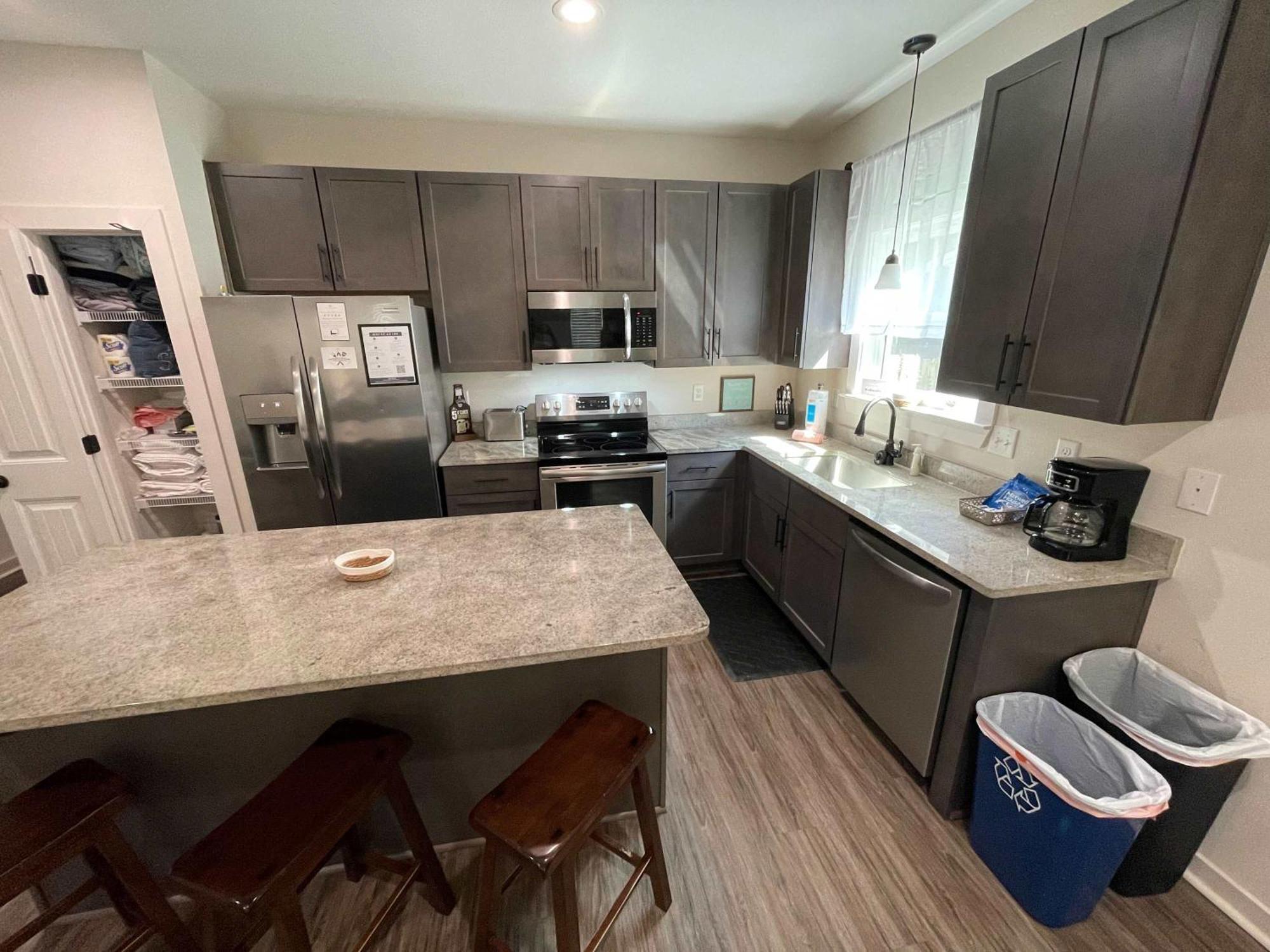 פנסקולה Beach Flow Bungalow-Mins To Downtown-Dining-Base מראה חיצוני תמונה